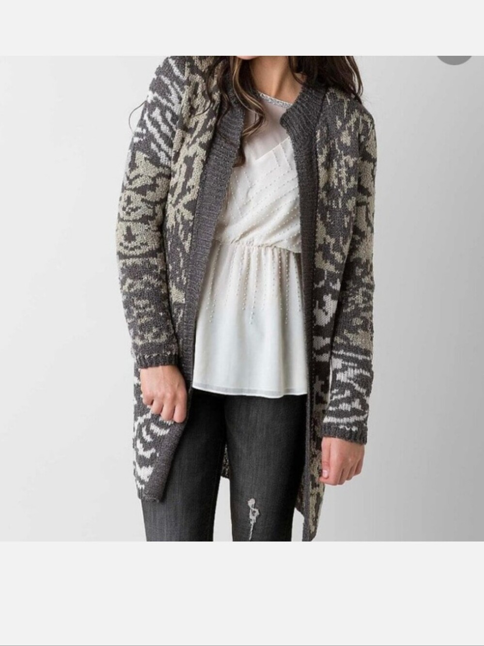BKE Gray and Cream Open-Front Knit Cardigan
